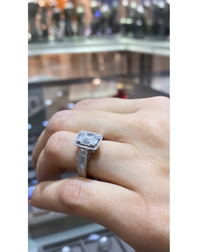 0.65ct F Rengi Baget Pırlanta Yüzük