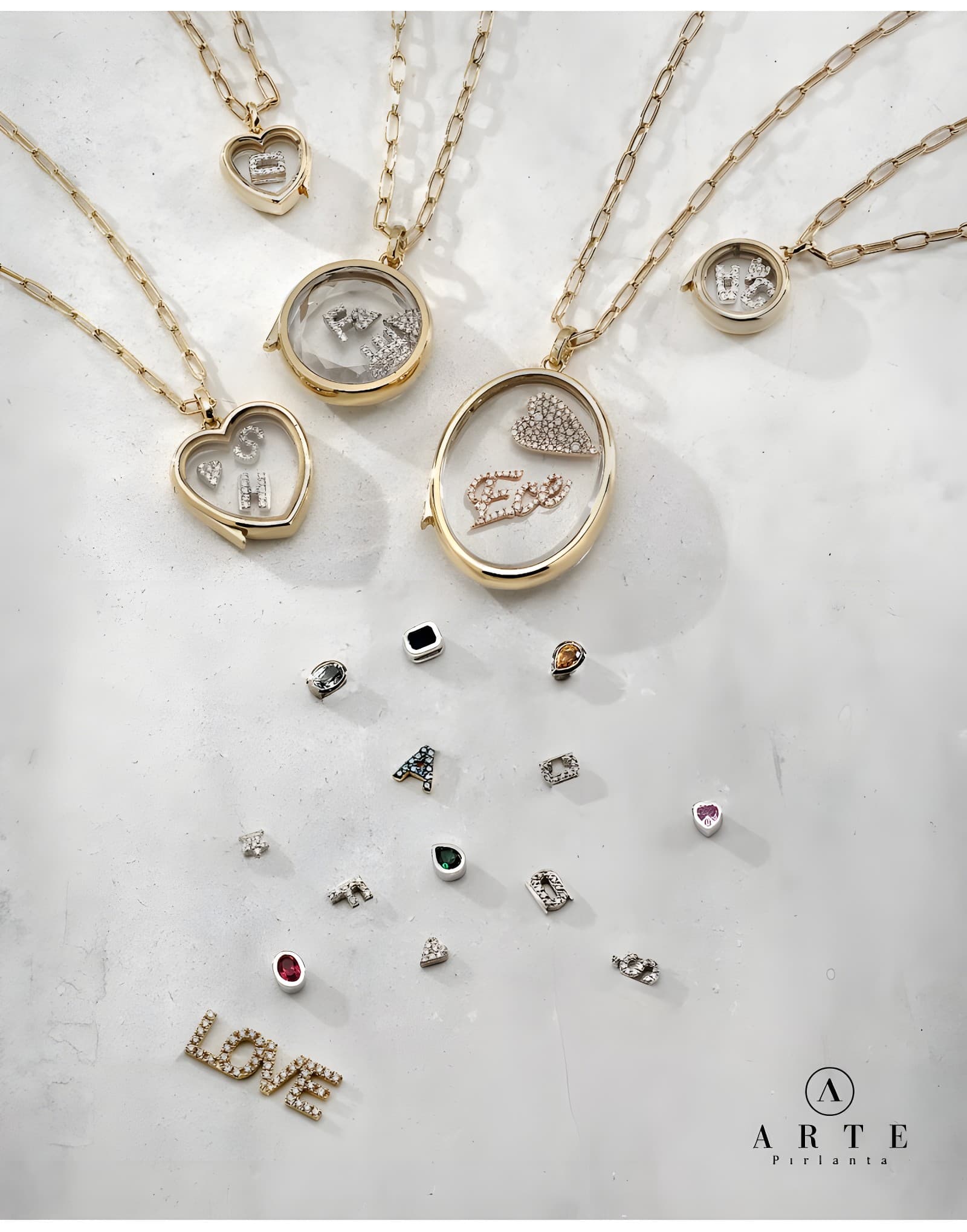 Arte Love Charm Oval Zümrüt Altın Parçalar