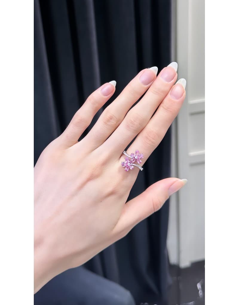 Pink Flora Pırlantalı Altın Yüzük