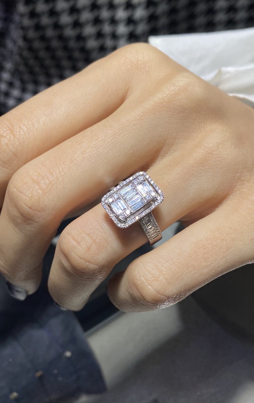 1.30ct F Rengi Baget Yüzük — 5. görünüm
