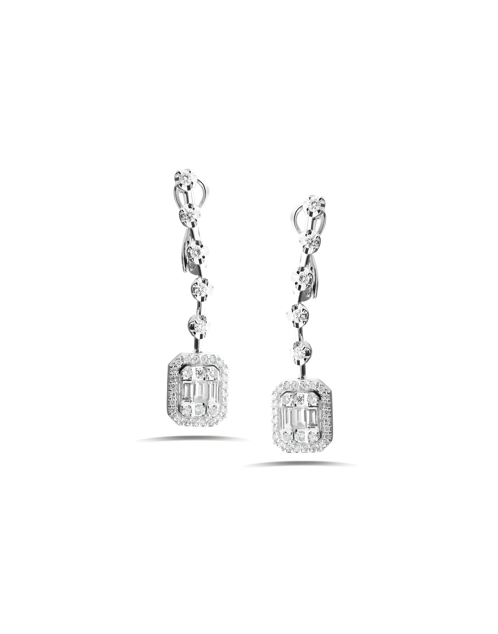 0.85ct F Rengi Baget Pırlanta Küpe