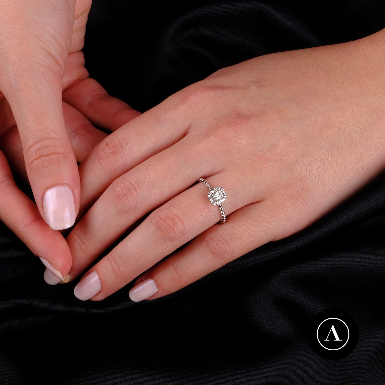 0.15ct F Rengi Baget Pırlanta Yüzük — 3. görünüm