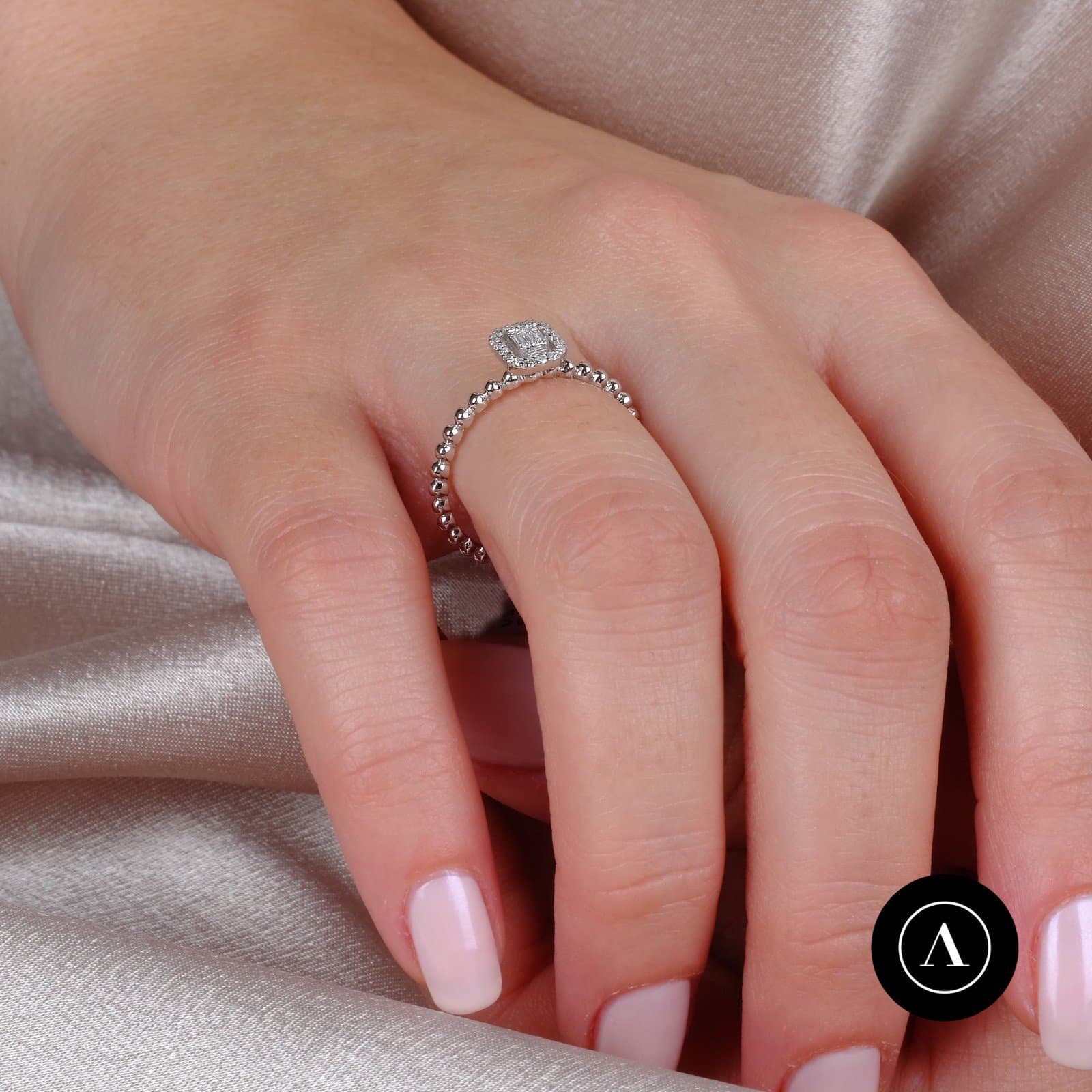 0.15ct F Rengi Baget Pırlanta Yüzük — 4. görünüm