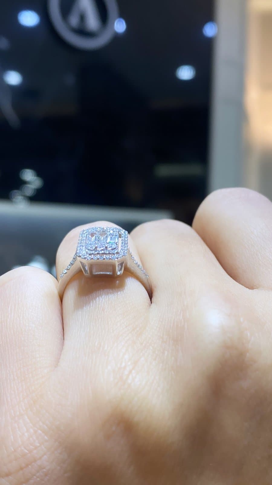 0.60ct F Rengi Baget Pırlanta Altın Yüzük — 5. görünüm