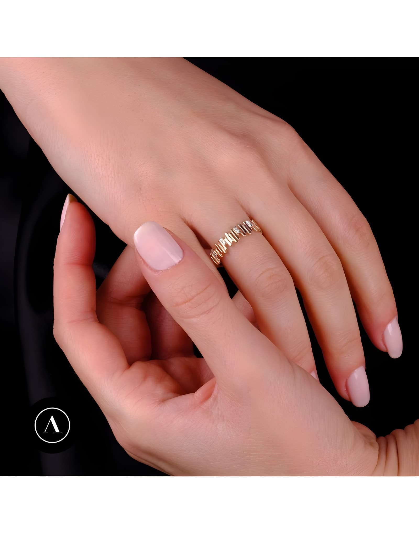 0.10ct Şerit Pırlanta Yüzük — 2. görünüm