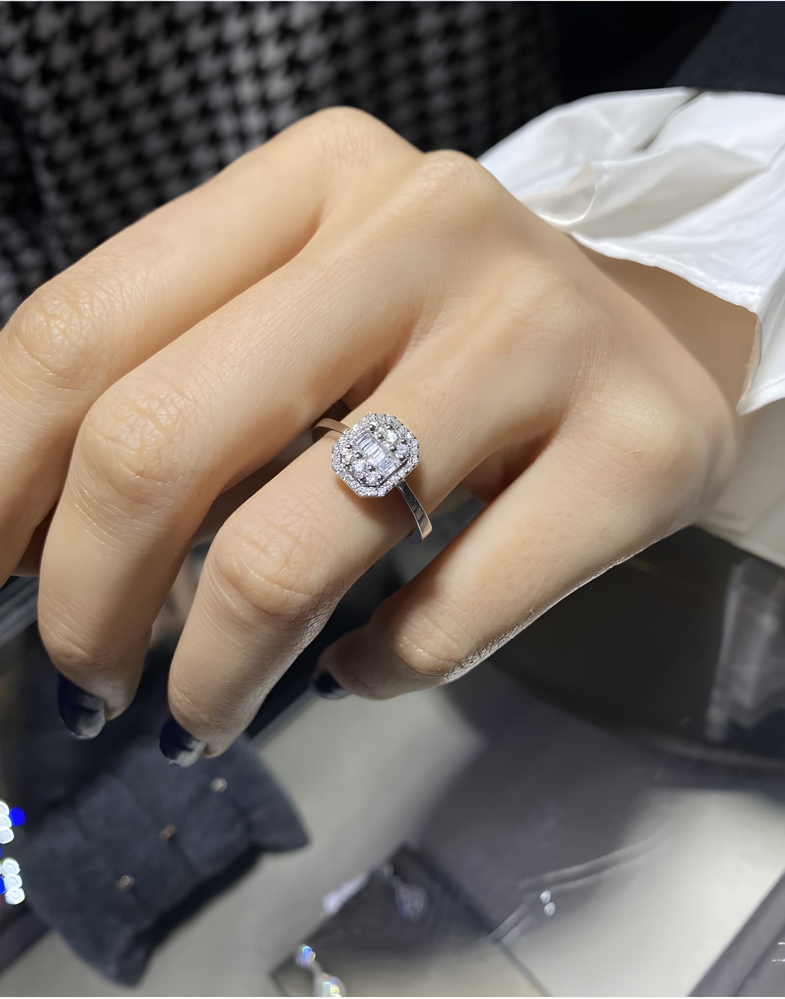 0.40ct F rengi Baget Pırlanta Yüzük — 2. görünüm