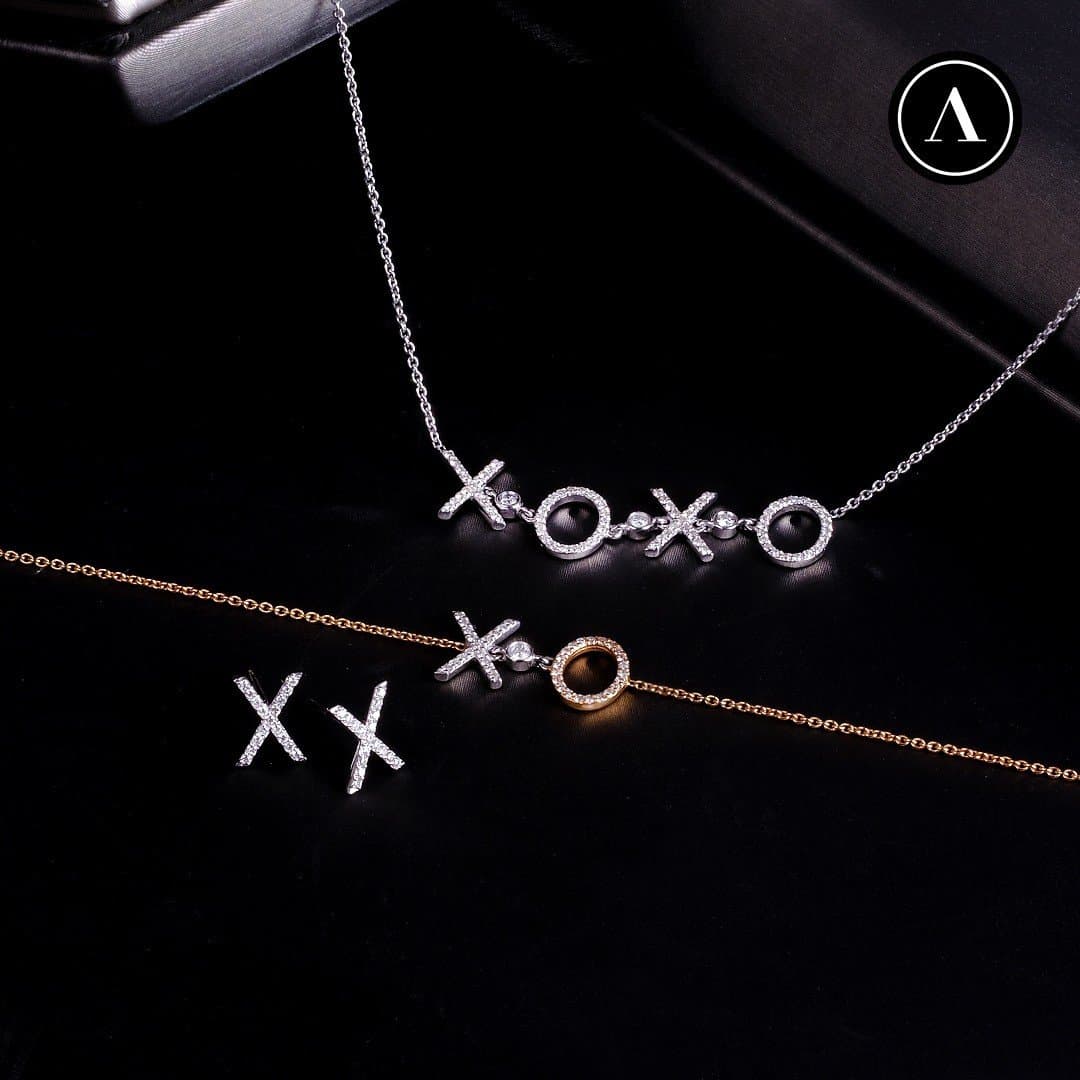 XX 0.20ct F rengi küpe — 3. görünüm