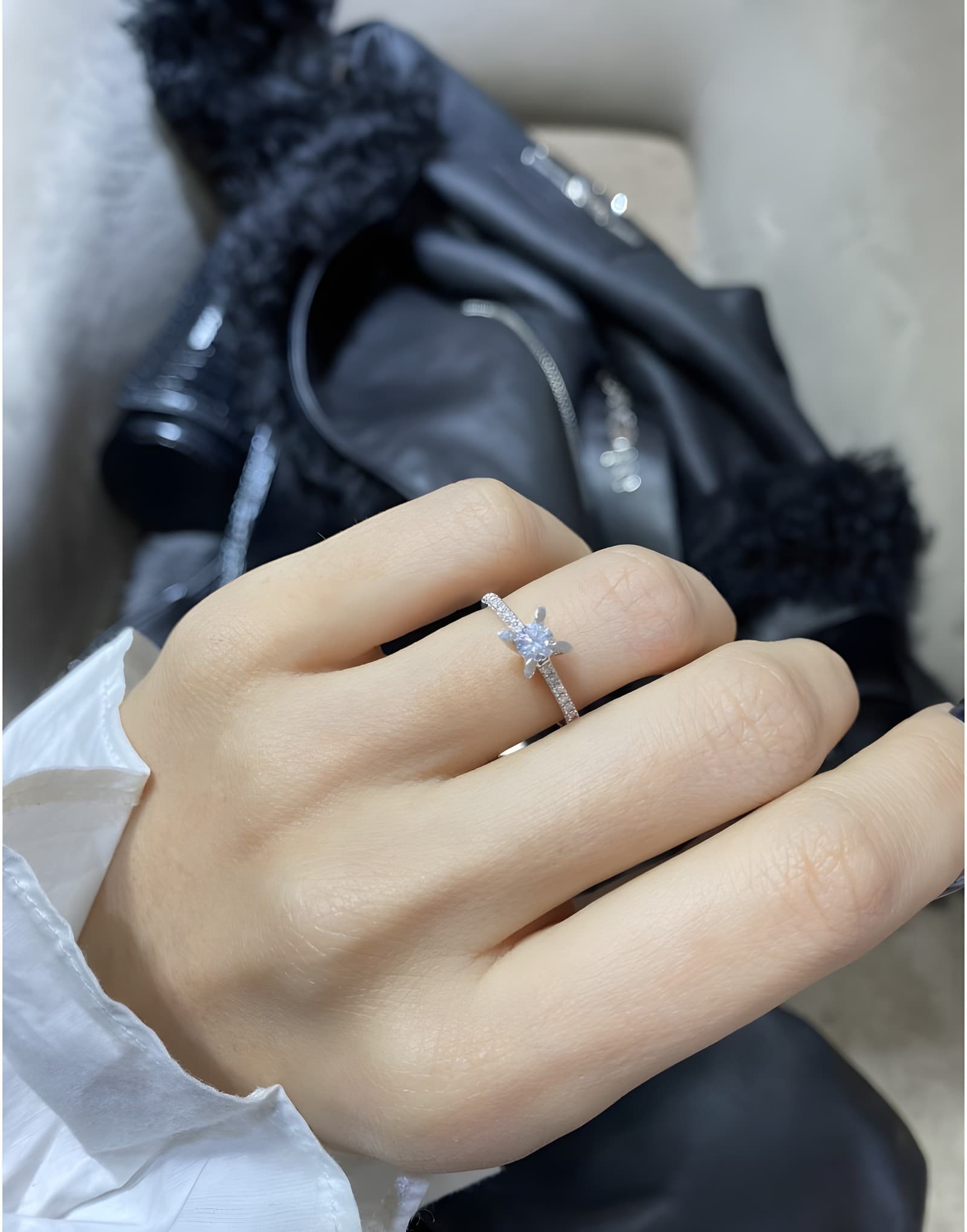 0.45ct F Rengi Hrd Sertifikalı Arte Solitaire Ring — 2. görünüm