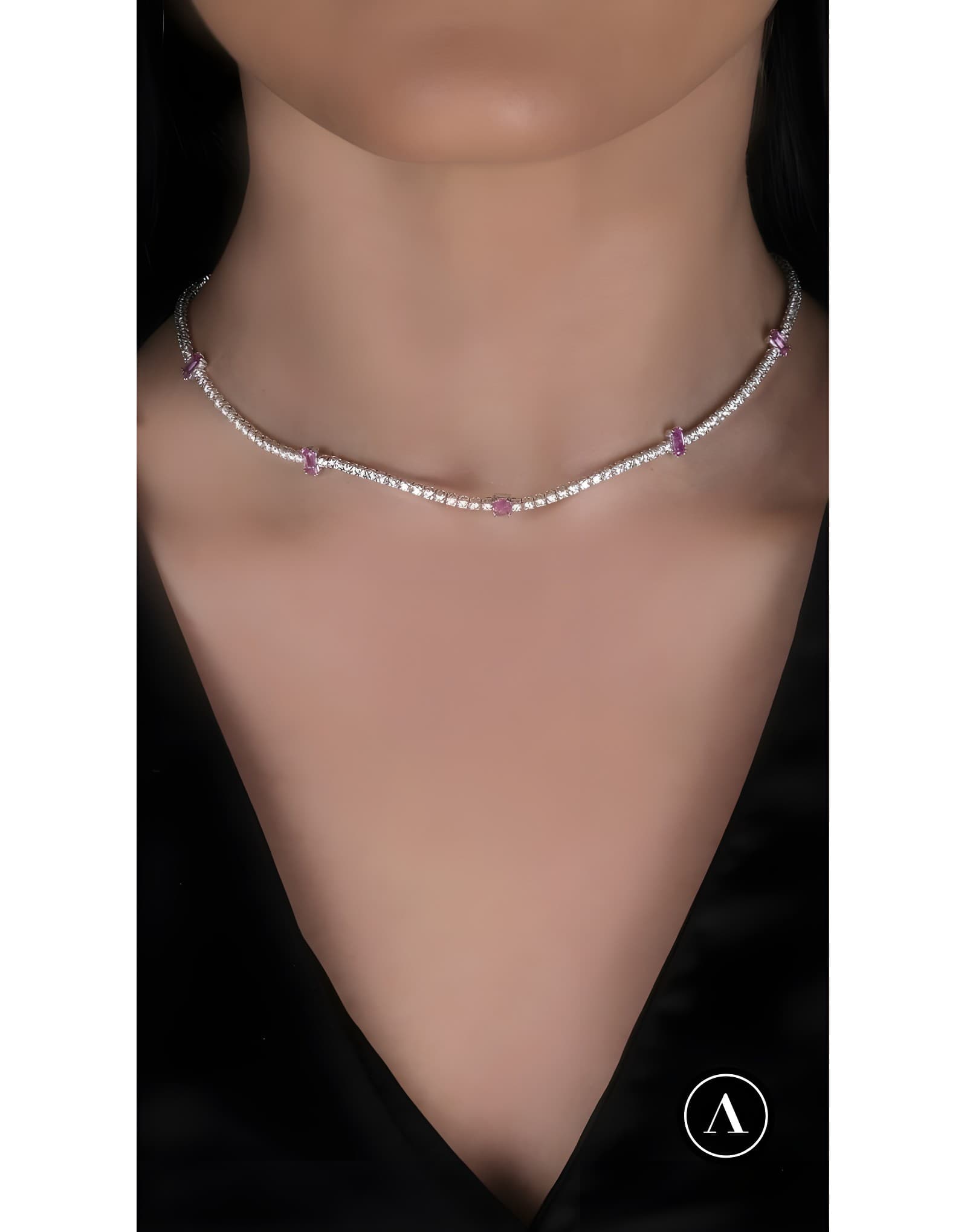 Pinky Choker — 2. görünüm