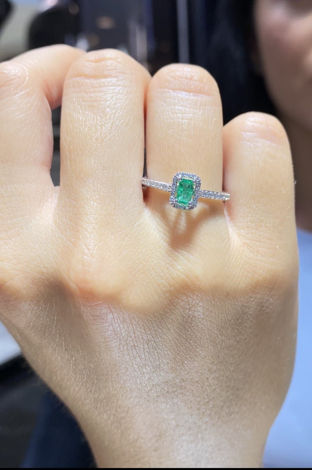 0.50ct Pırlantalı Zümrüt Yüzük — 3. görünüm
