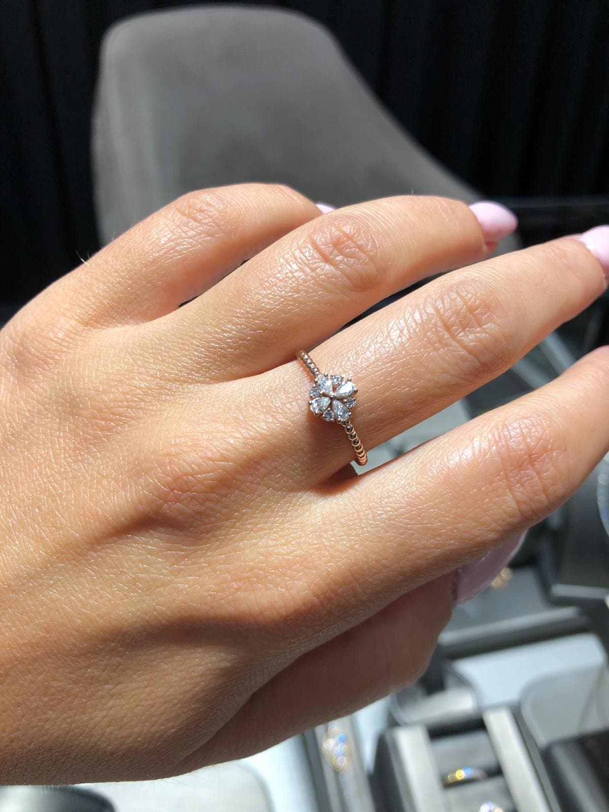 0.25ct F Rengi Günlük Stil Yüzük — 4. görünüm