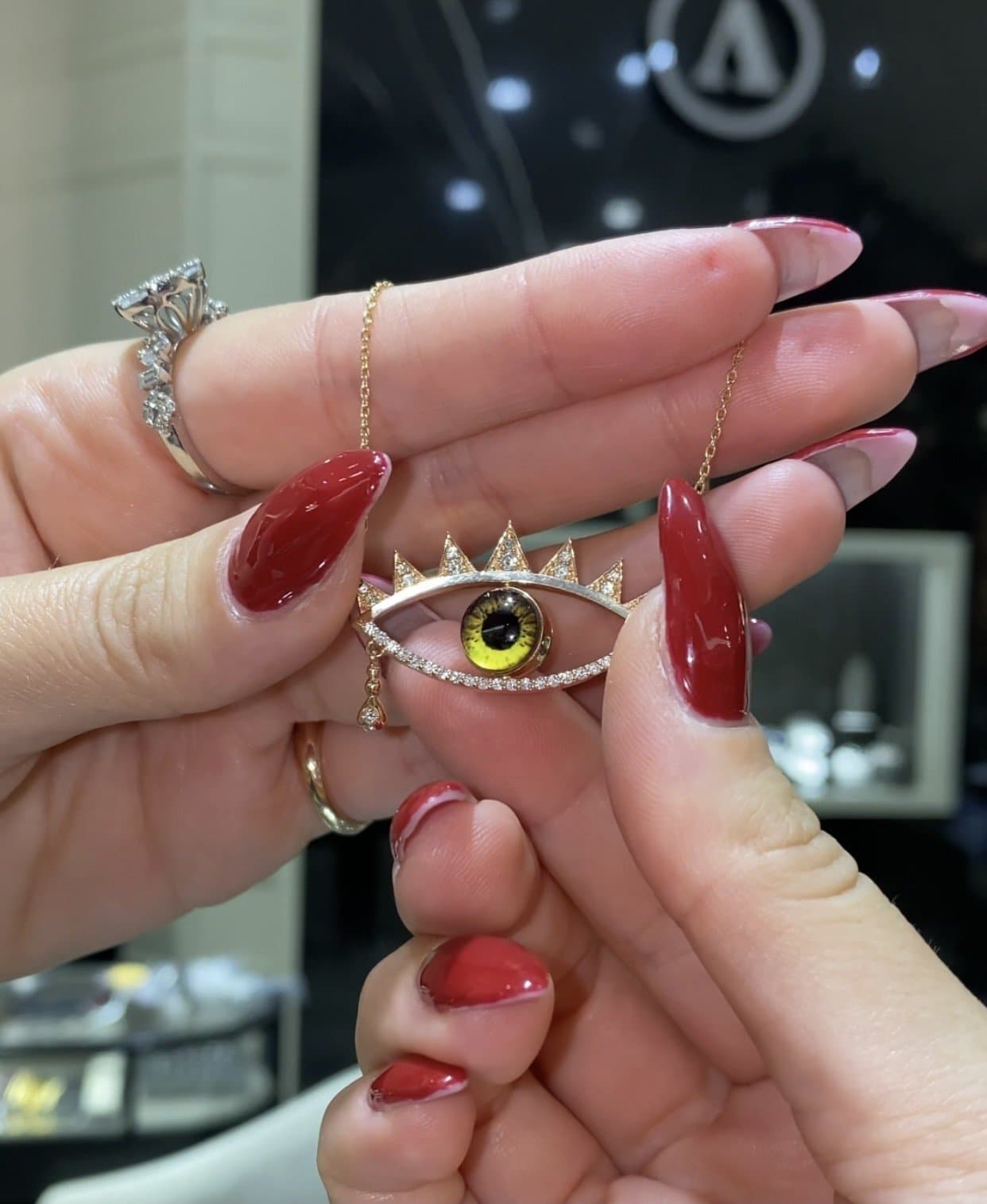 'Your Eyes' 0.40ct Pırlanta Göz Kolye — 4. görünüm