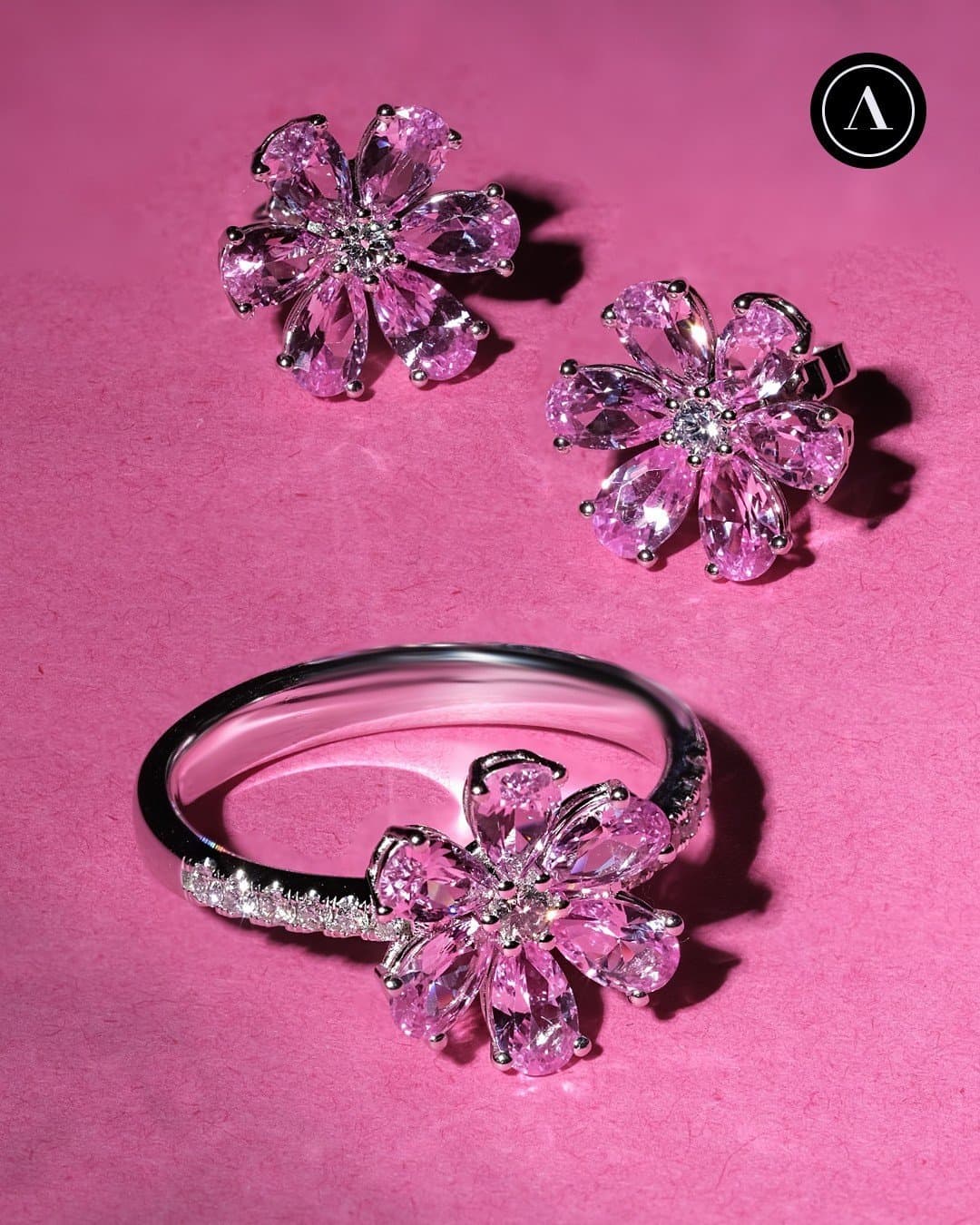 Flora PINK Pırlantalı Altın Küpe — 5. görünüm