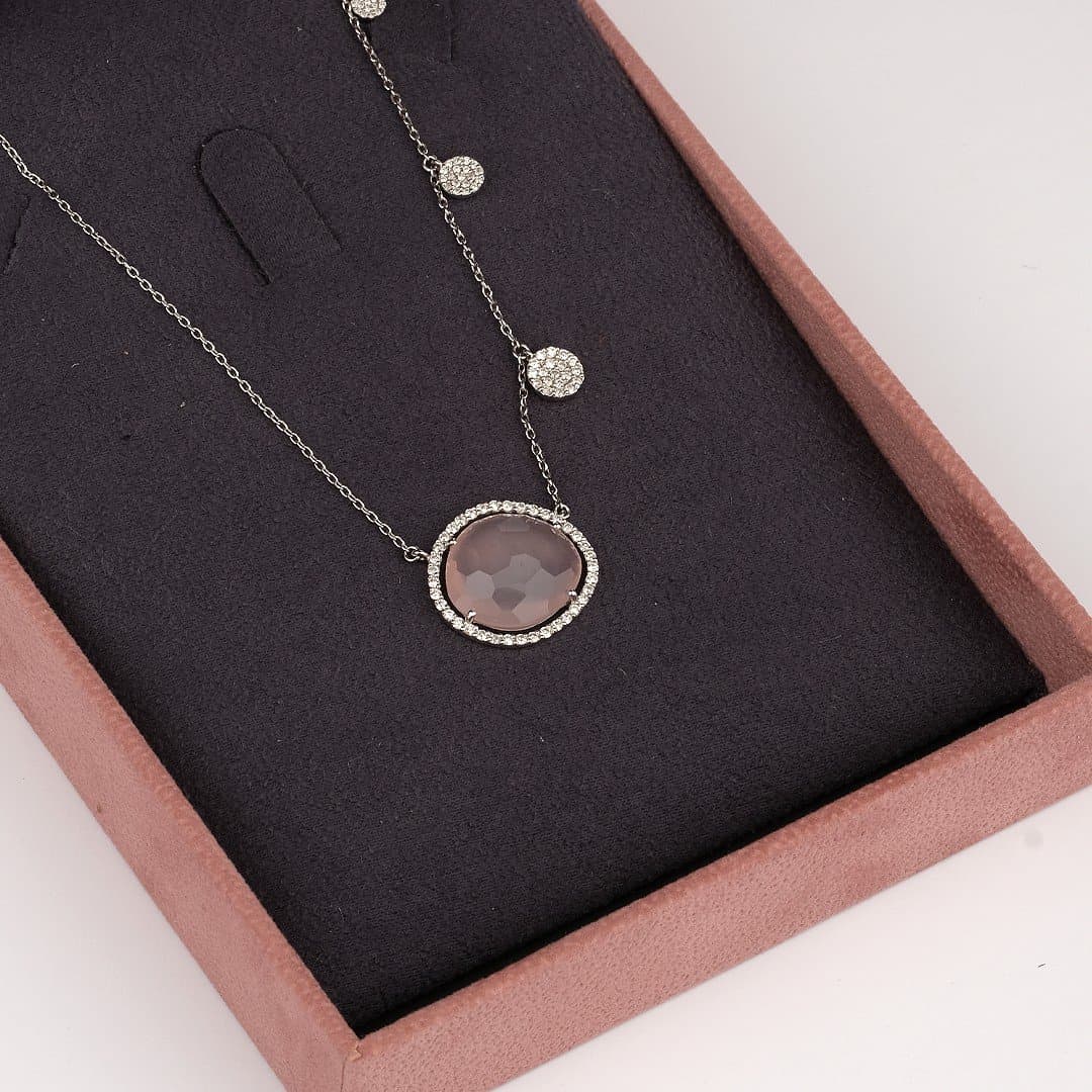0.60ct F Rengi Pırlanta Sedefli Altın Kolye — 3. görünüm