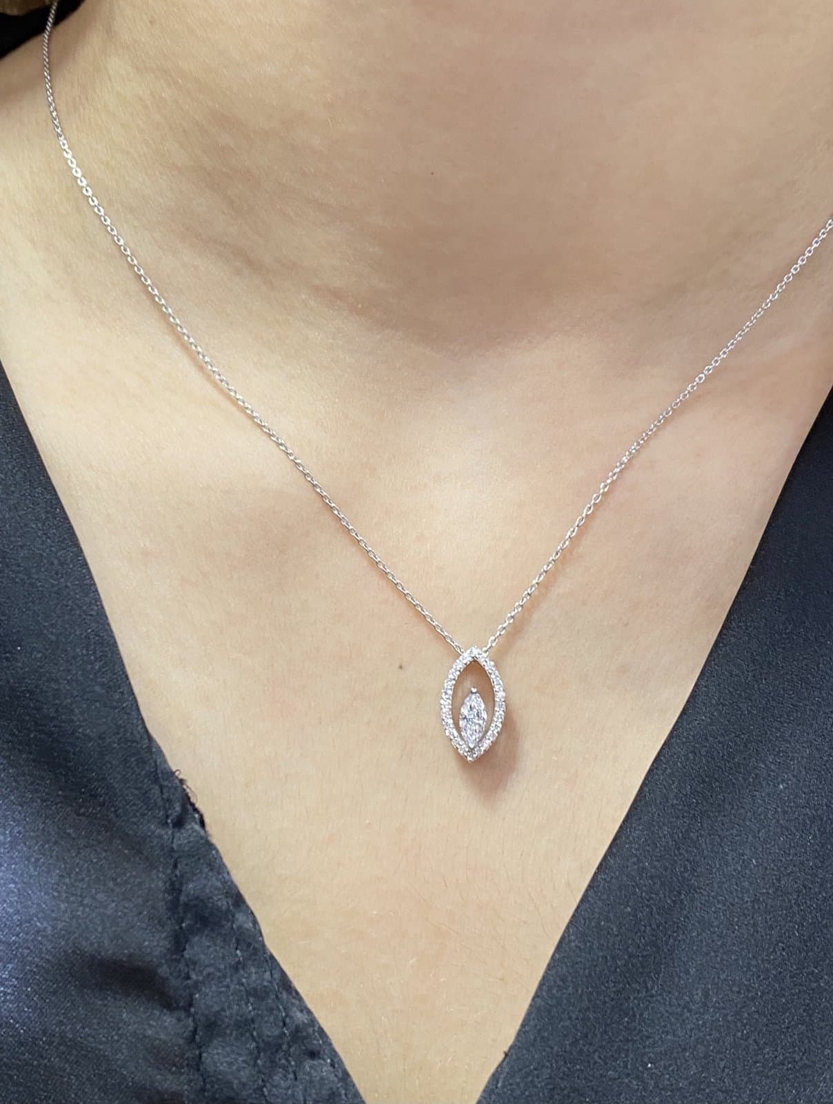 0.45 ct F / VS Markiz Pırlantalı Altın Kolye — 3. görünüm