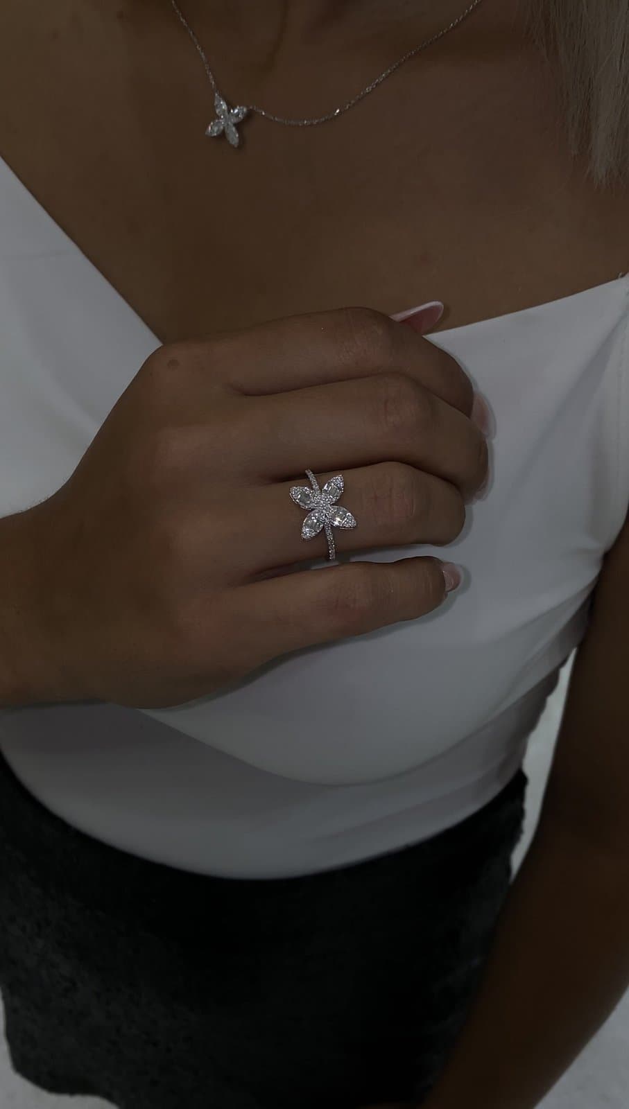 0.65ct F Rengi Baget Pırlanta Altın Yüzük — 3. görünüm