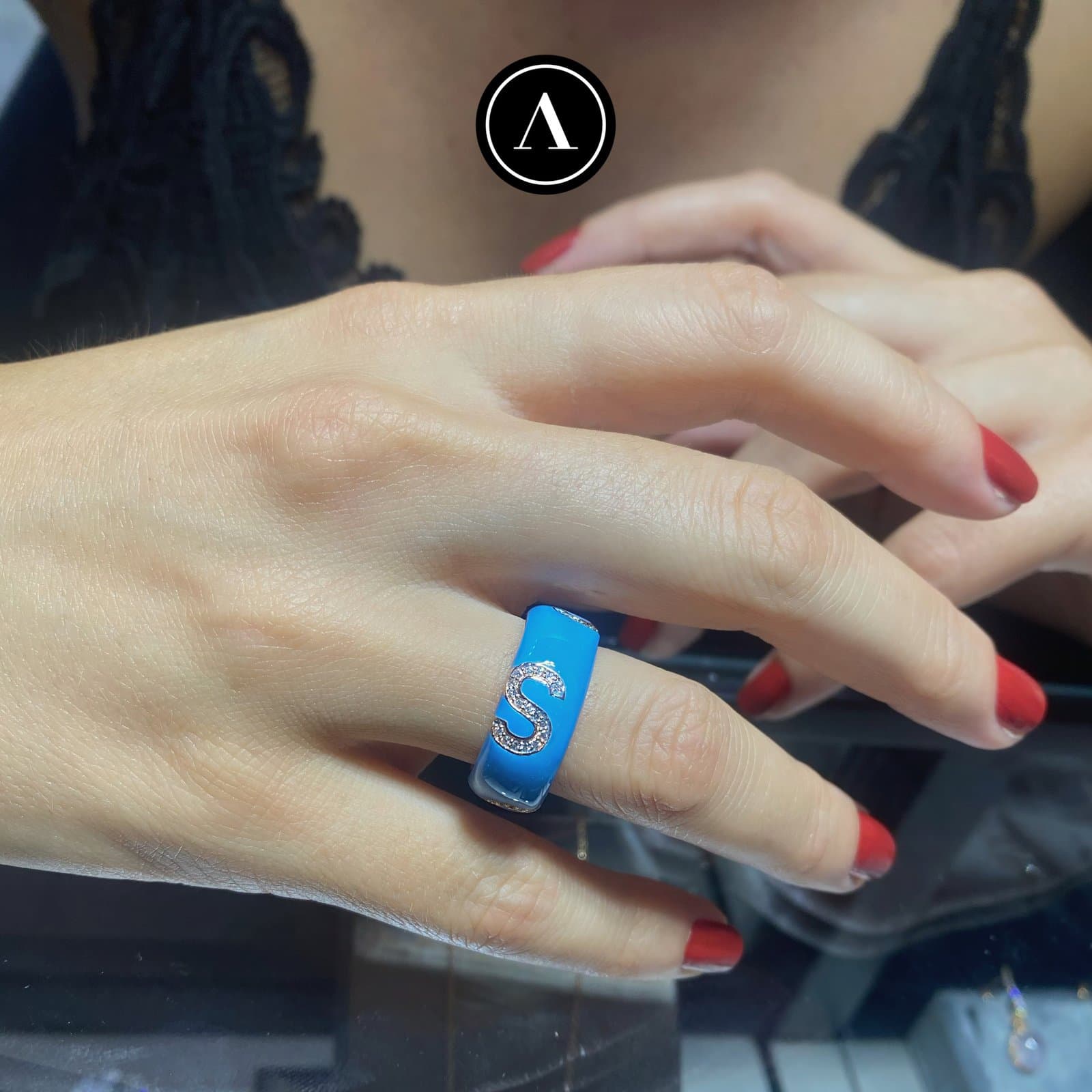 0.30ct F Mineli Arte Harf Yüzük — 4. görünüm
