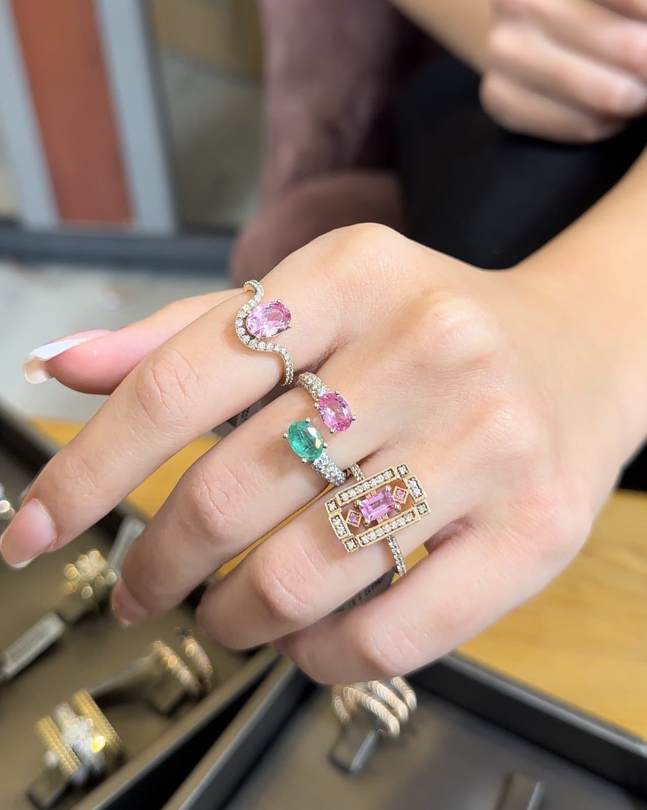 Oval Pink Pırlantalı Altın Yüzük — 5. görünüm