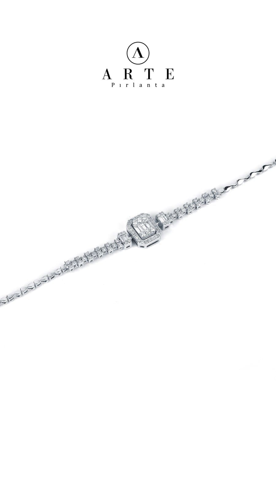 0.68ct F Rengi Baget Pırlanta Altın Bileklik — 3. görünüm