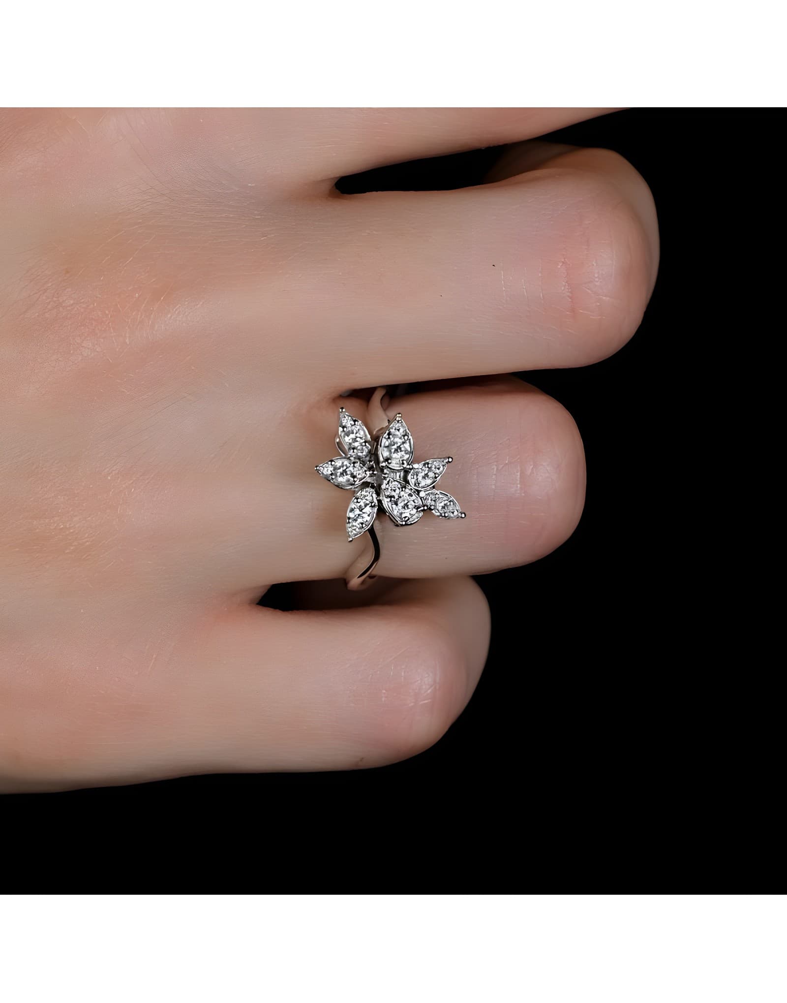0.30ct F Rengi Pırlantalı Yıldız Altın Yüzük — 2. görünüm