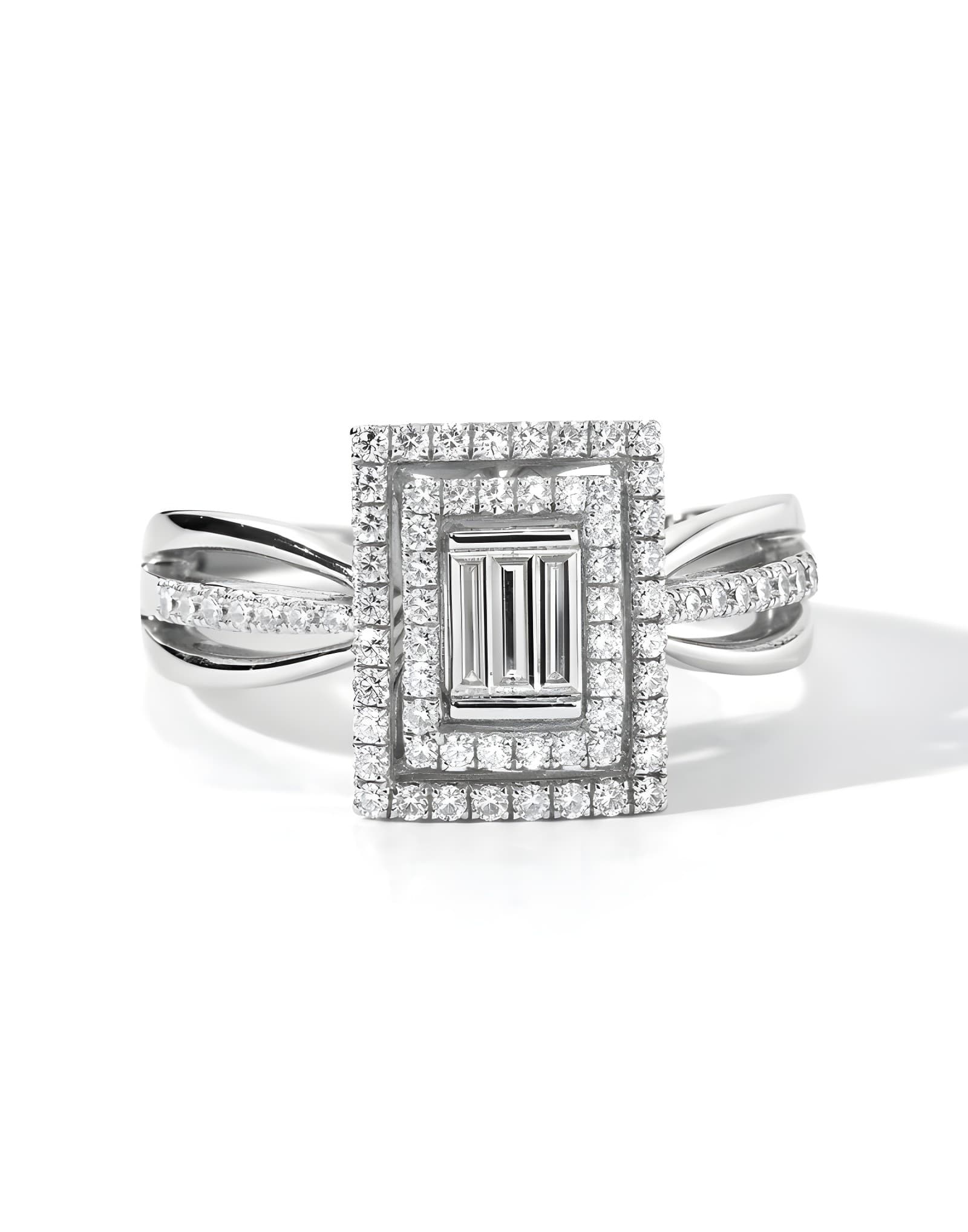 0.46ct F rengi Baget Pırlantalı Altın Yüzük