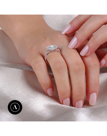 0.55ct F Color Baguette Diamond Ring