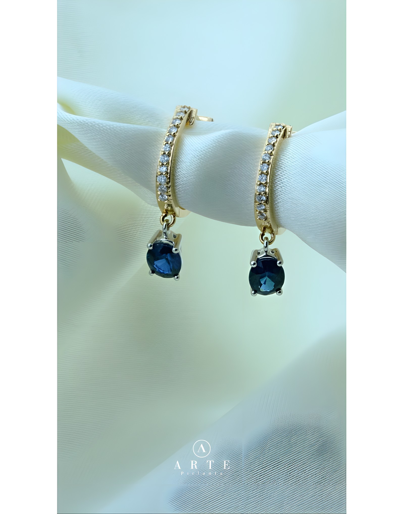 Oval Safir Pırlantalı Küpe
