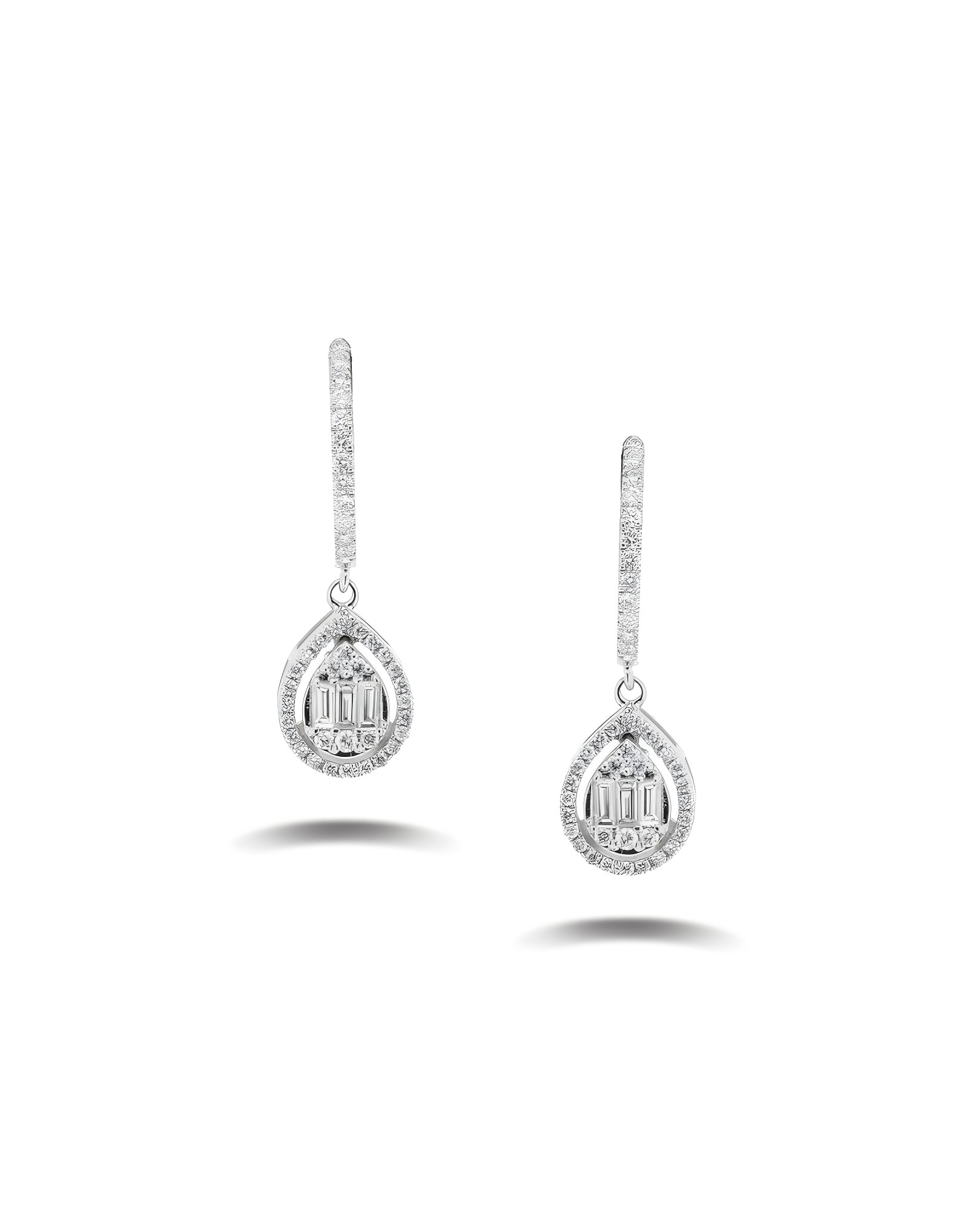 0.55ct F Rengi Baget Pırlanta Küpe
